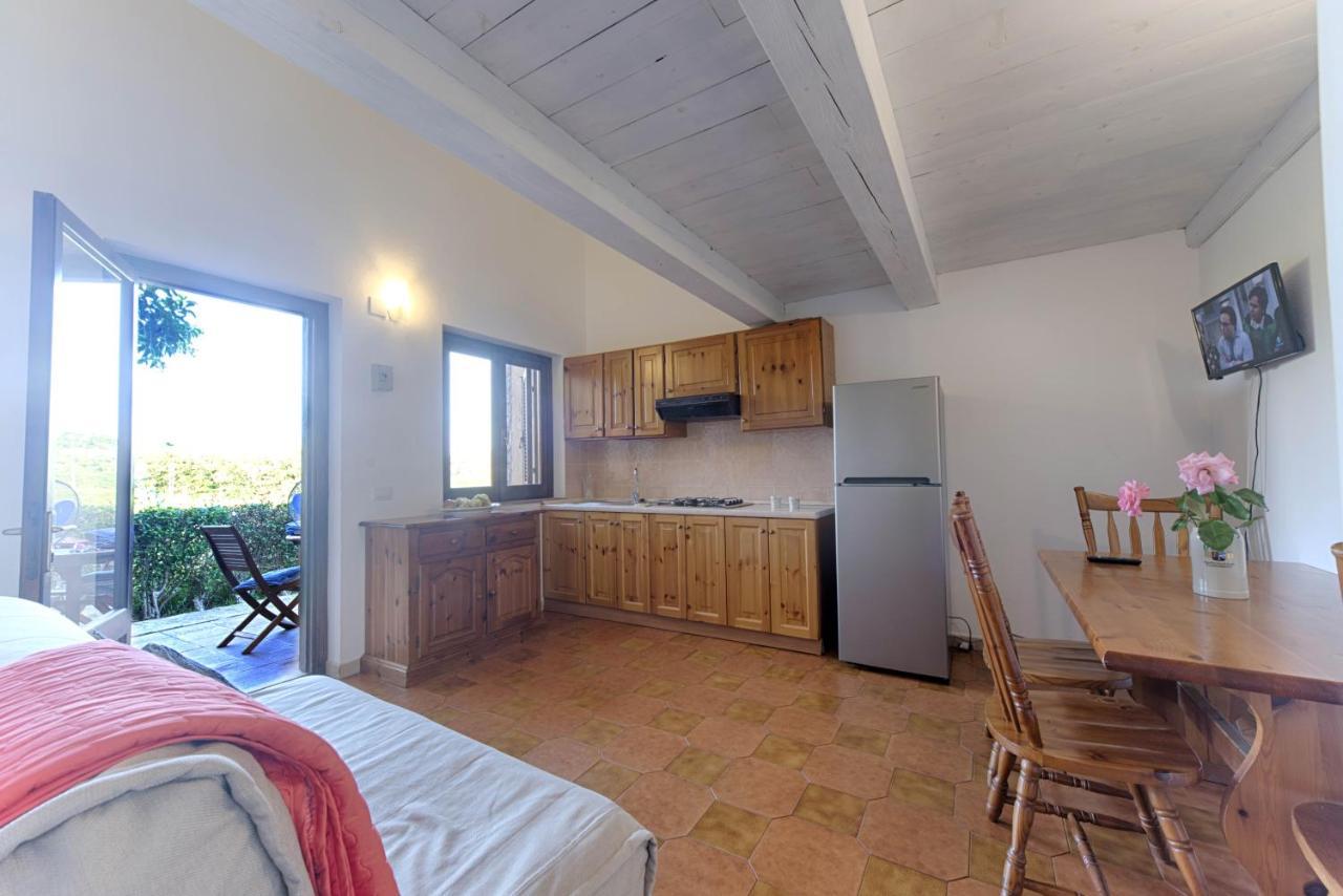 Residence Oasi E Oasi Blu San Teodoro  Exteriér fotografie
