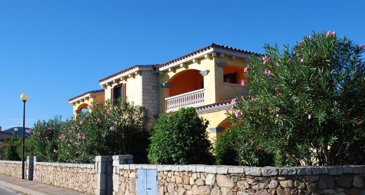 Residence Oasi E Oasi Blu San Teodoro  Exteriér fotografie