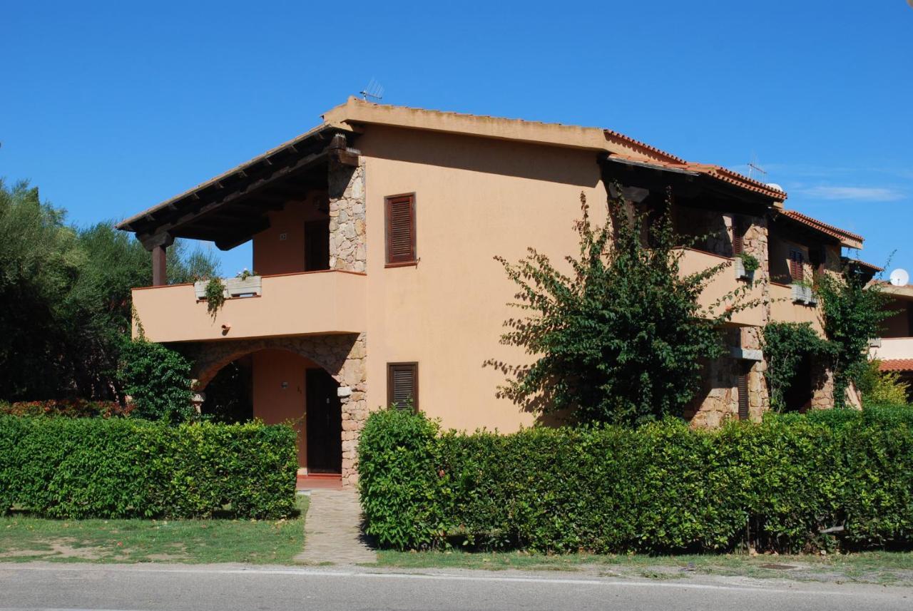 Residence Oasi E Oasi Blu San Teodoro  Exteriér fotografie