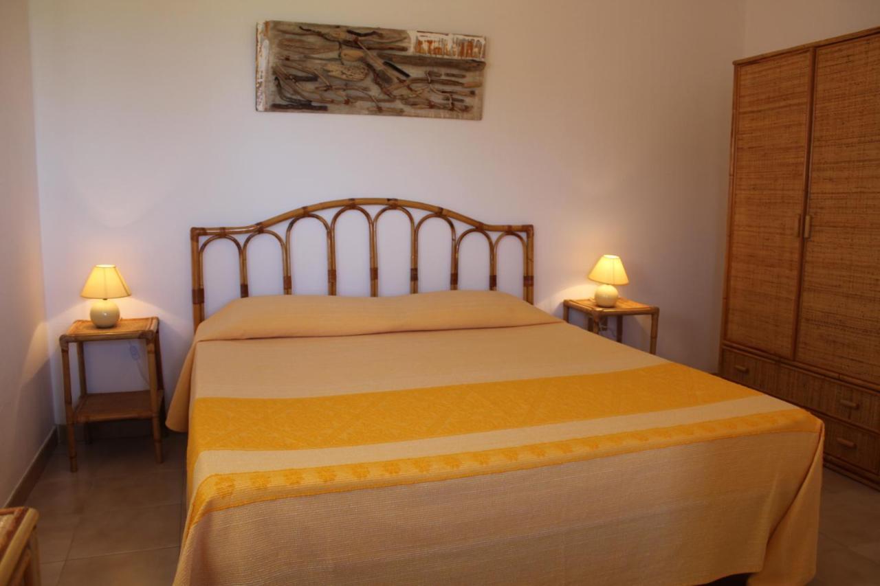 Residence Oasi E Oasi Blu San Teodoro  Exteriér fotografie