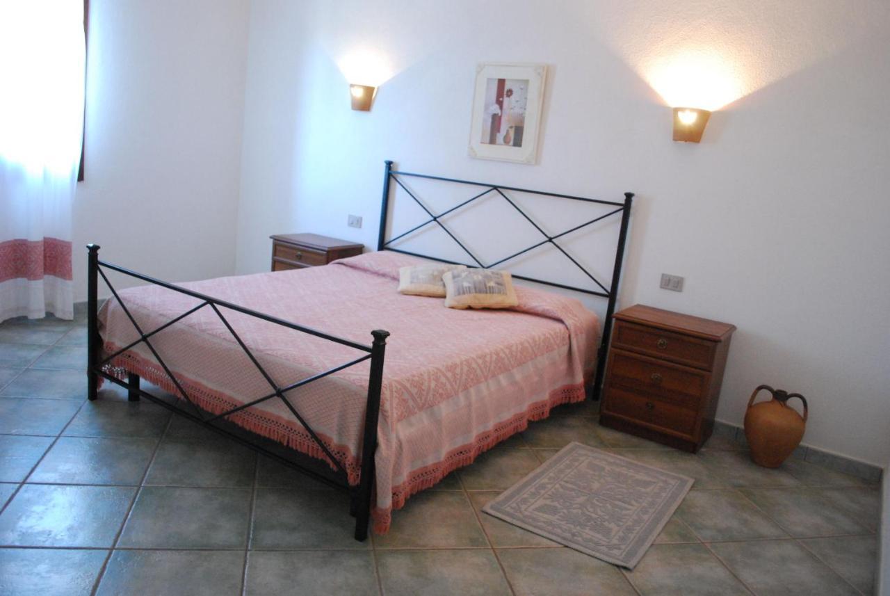 Residence Oasi E Oasi Blu San Teodoro  Exteriér fotografie